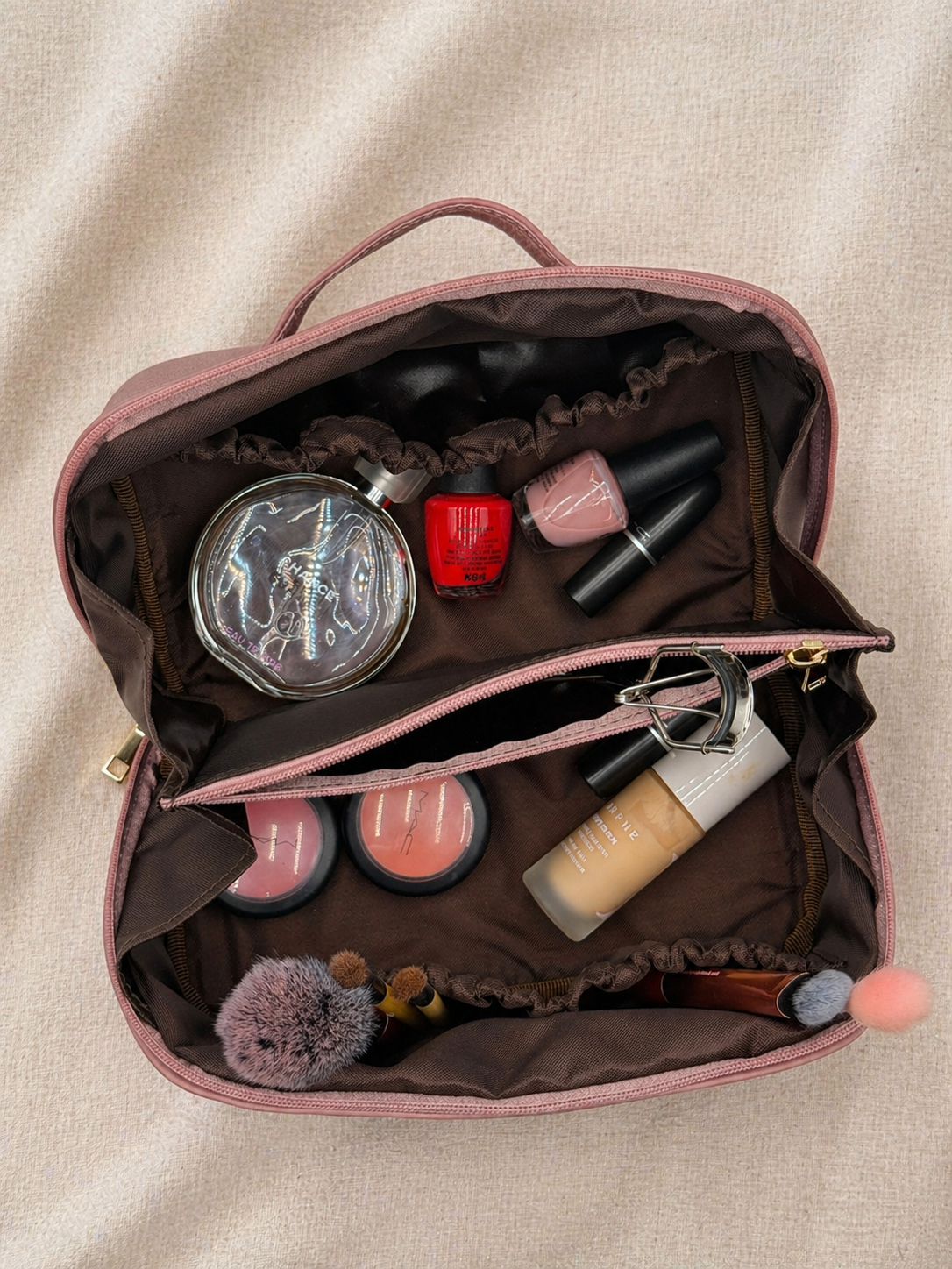 Beauty Pouch | Cosmetiquera amplia de piel