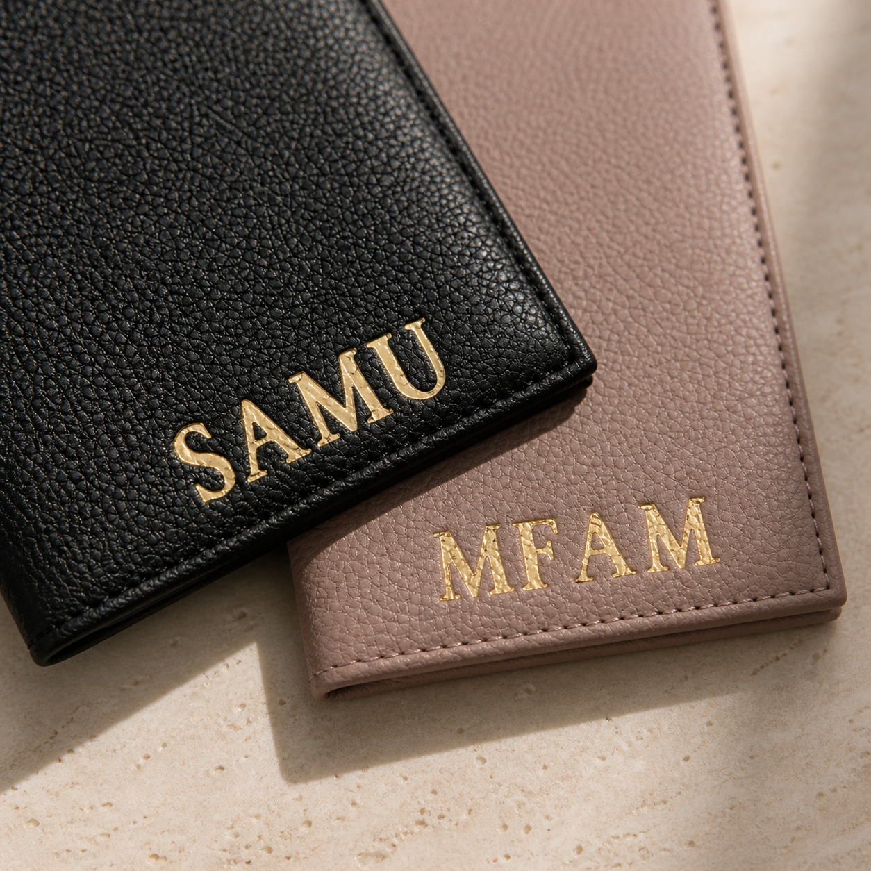 Travel Sleeve | Portapasaporte de piel