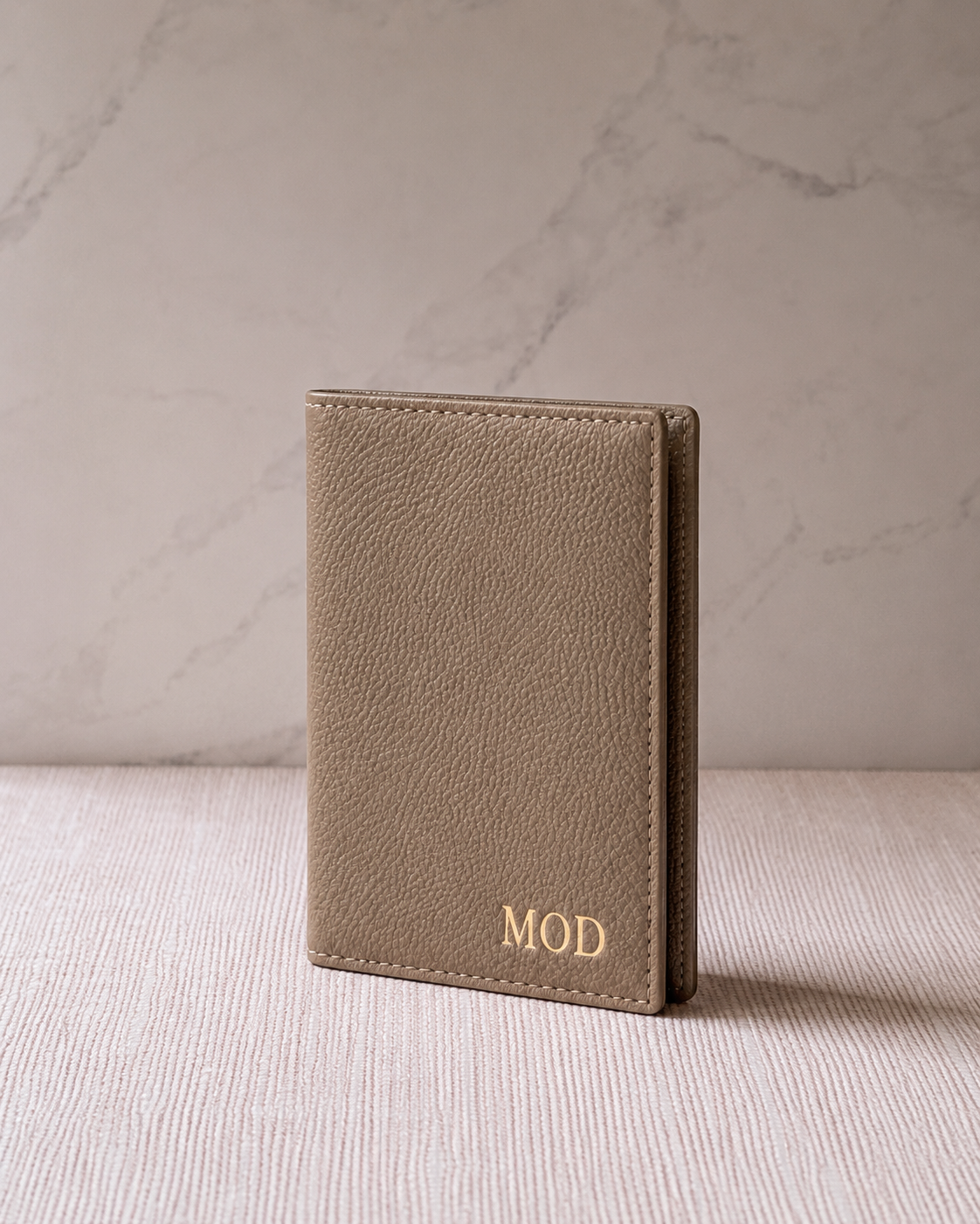 Travel Sleeve | Portapasaporte de piel