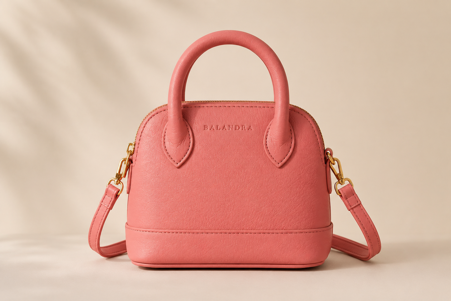 Mini bag | Bolso compacto de piel